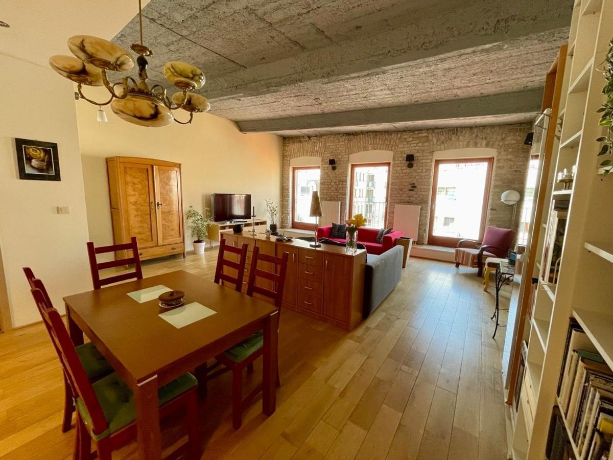 Penthouse W Private Rooftop And Free Parking Budapest Exteriör bild