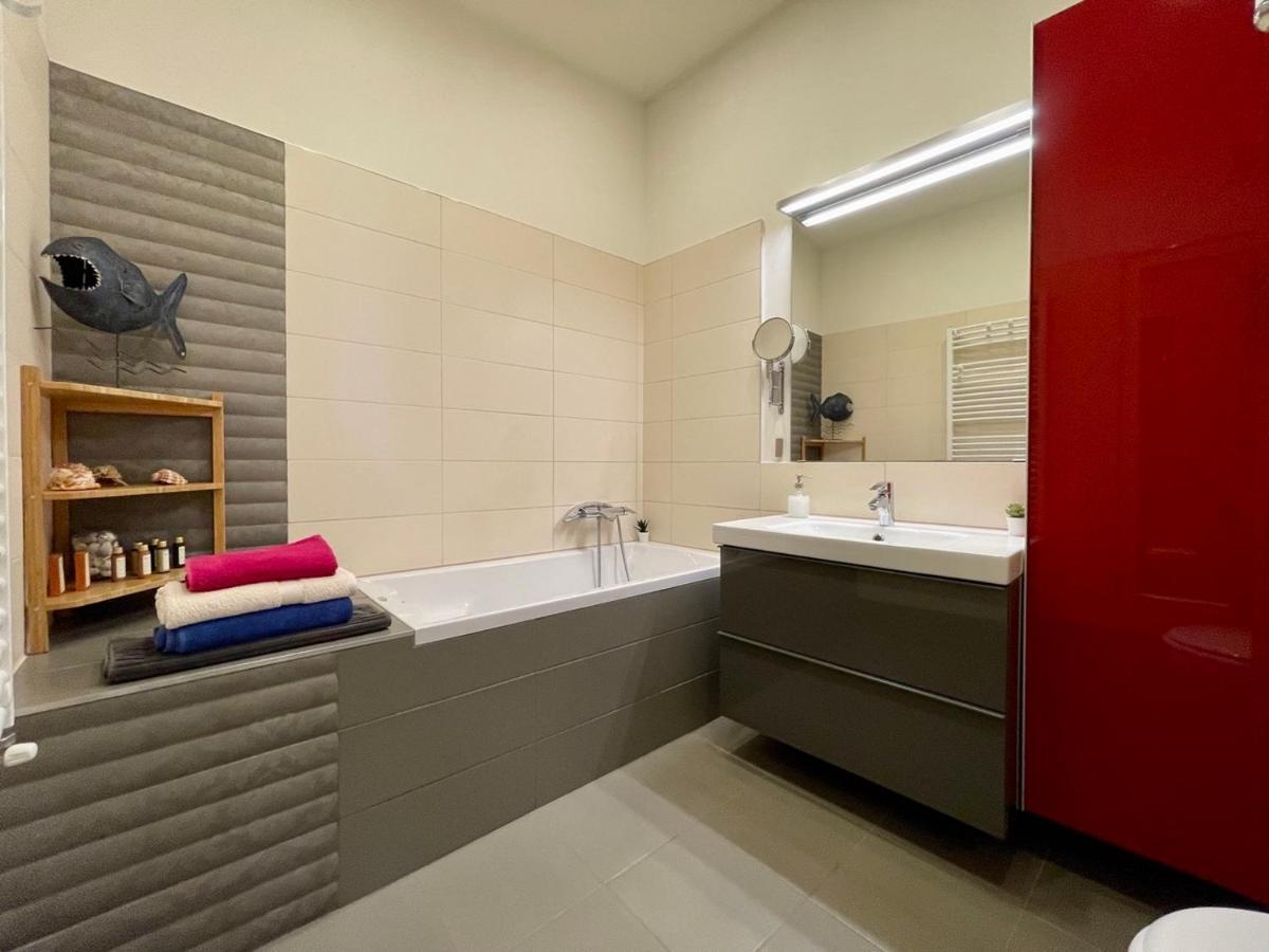 Penthouse W Private Rooftop And Free Parking Budapest Exteriör bild