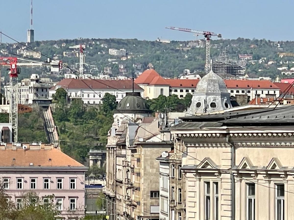Penthouse W Private Rooftop And Free Parking Budapest Exteriör bild