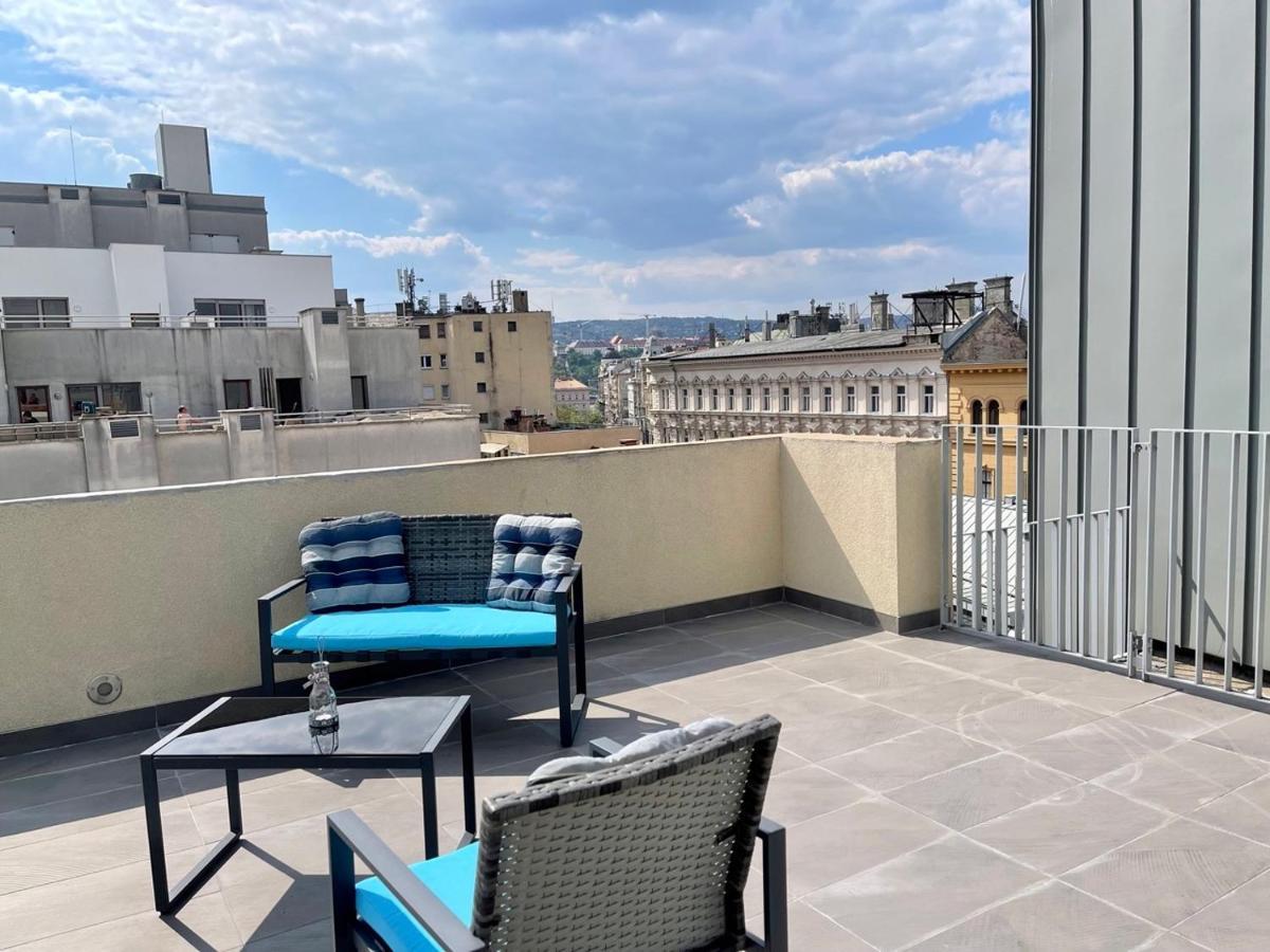 Penthouse W Private Rooftop And Free Parking Budapest Exteriör bild
