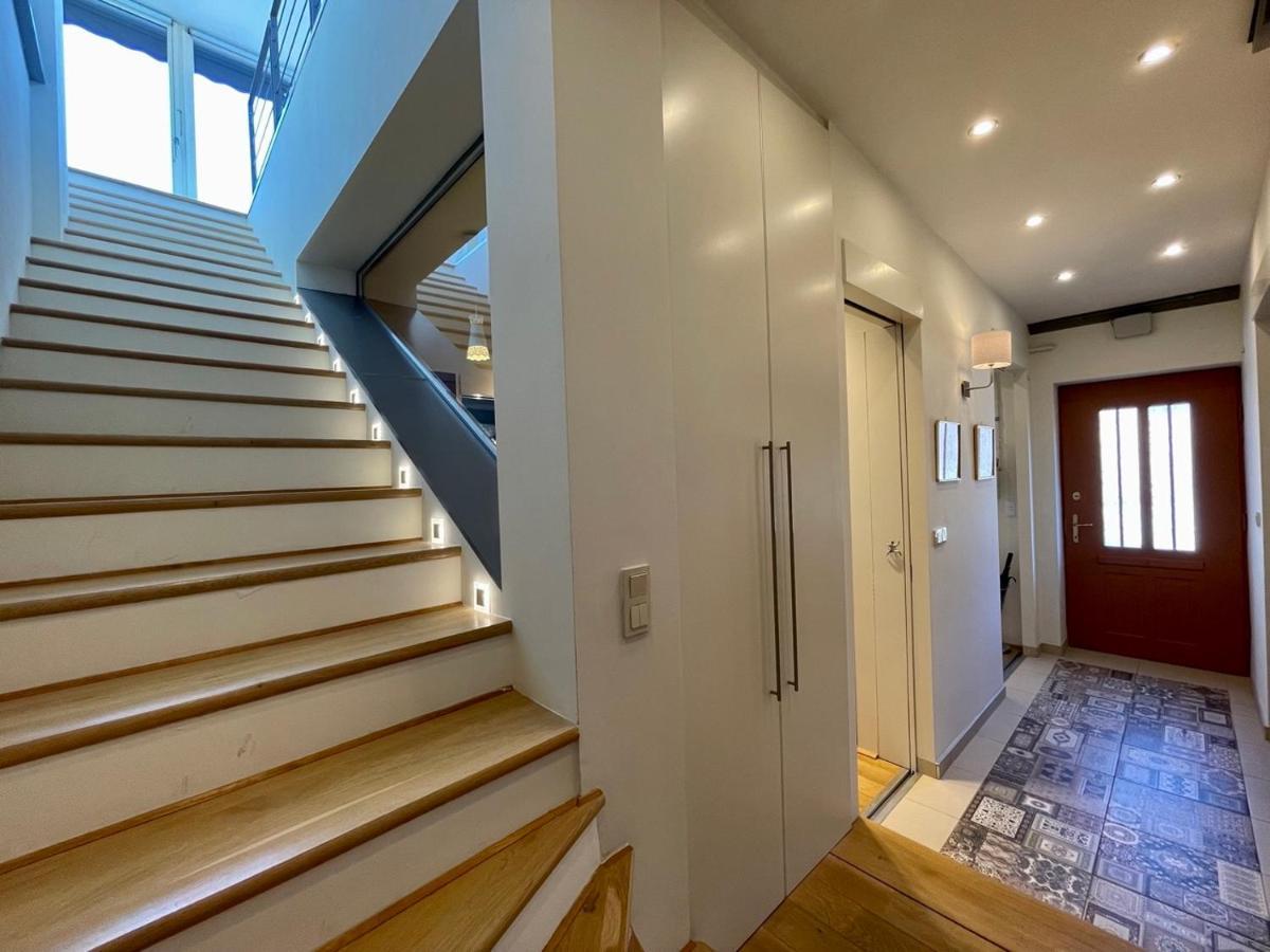Penthouse W Private Rooftop And Free Parking Budapest Exteriör bild