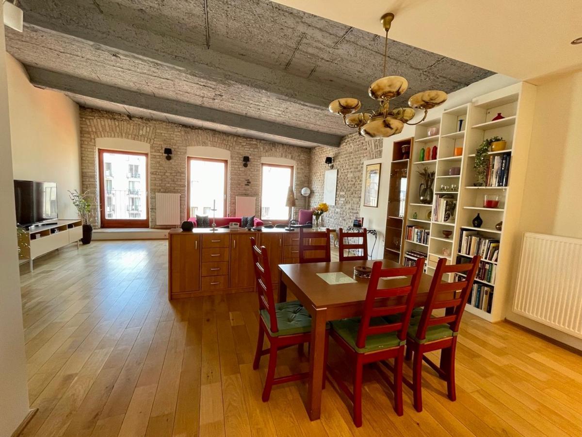 Penthouse W Private Rooftop And Free Parking Budapest Exteriör bild